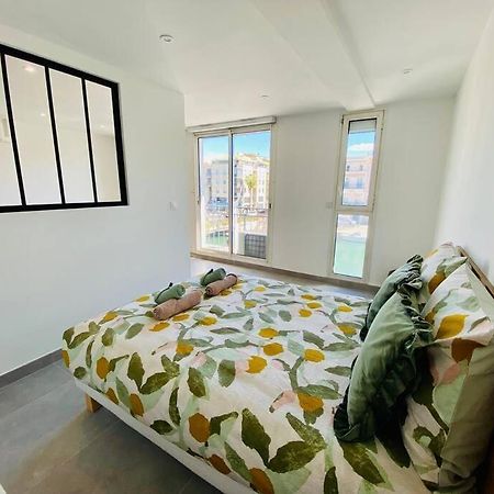 "Royal" Magnifique Appartement Avec Vue Sur Le Cadre Royal Sete Ngoại thất bức ảnh